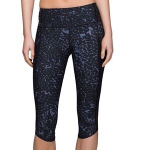 ..Lululemon Water: Sea-Me Run Crop Star Crushed Coal Black / Black